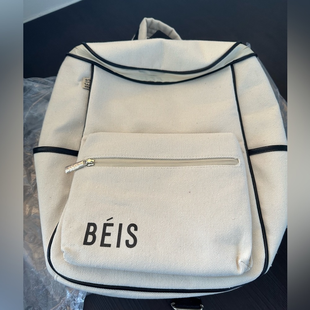 NWT BÉIS the cooler backpack brand new with tags